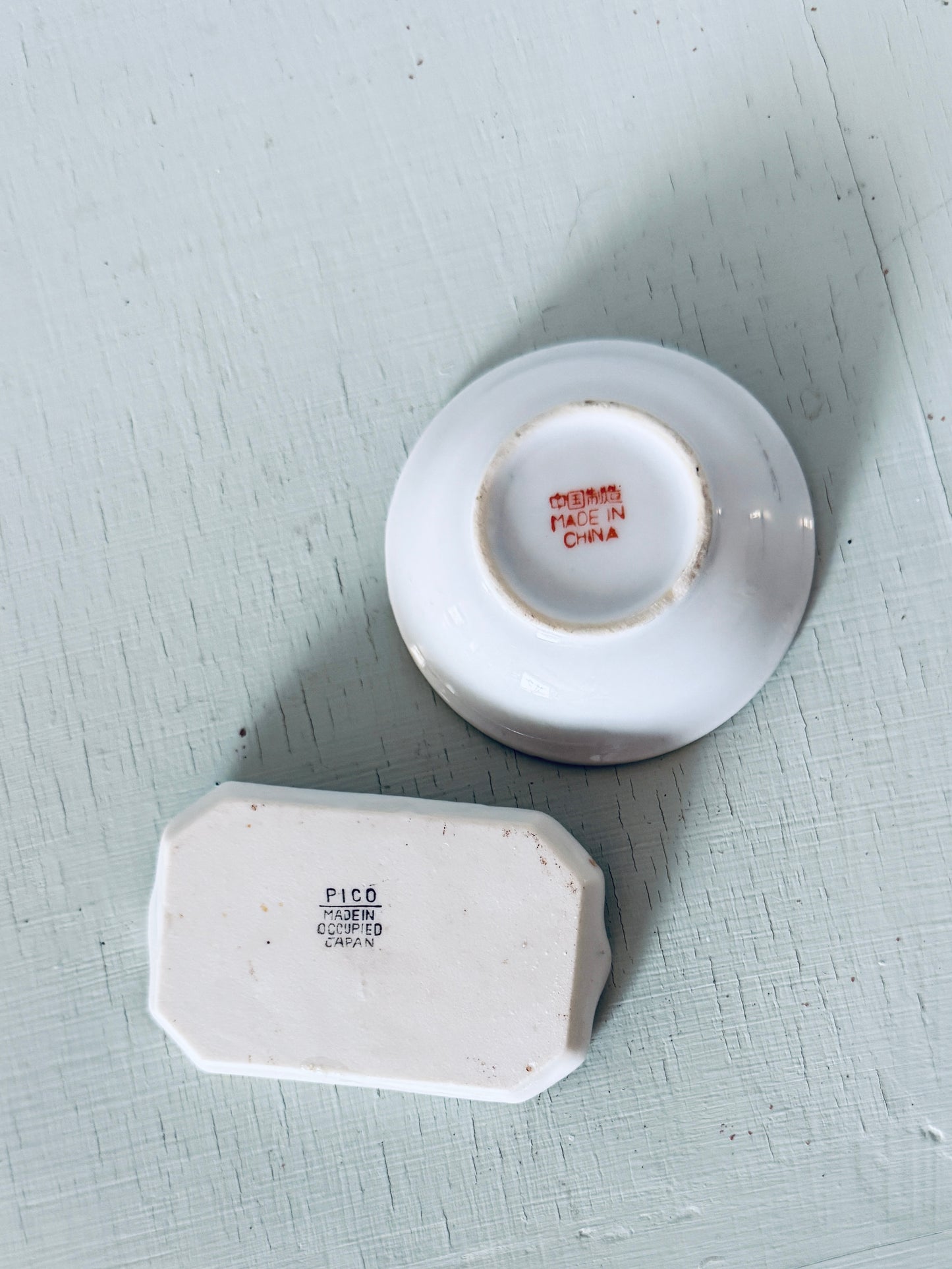 Set of 2 Small Floral Dishes