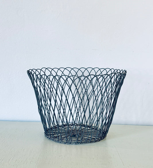 Vintage-style Wire Basket or Flower Pot